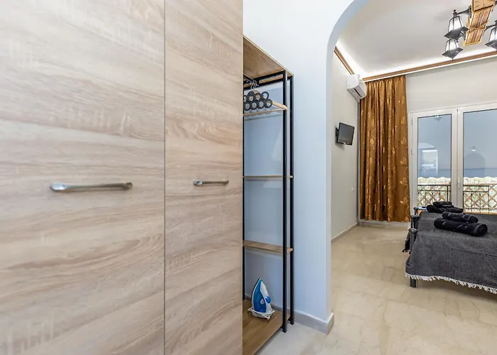 Riviera Apartment